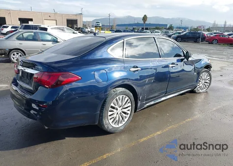 2015 Infiniti Q70L 3.7X z USA, uszkodzony, nr VIN JN1BY1PR0FM831577